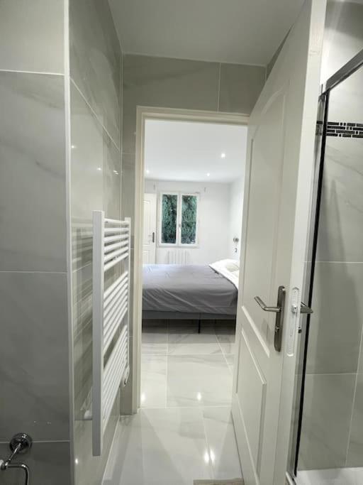 Appartement Cosy Et Moderne Proche De Disneyland Bussy-Saint-Georges Buitenkant foto